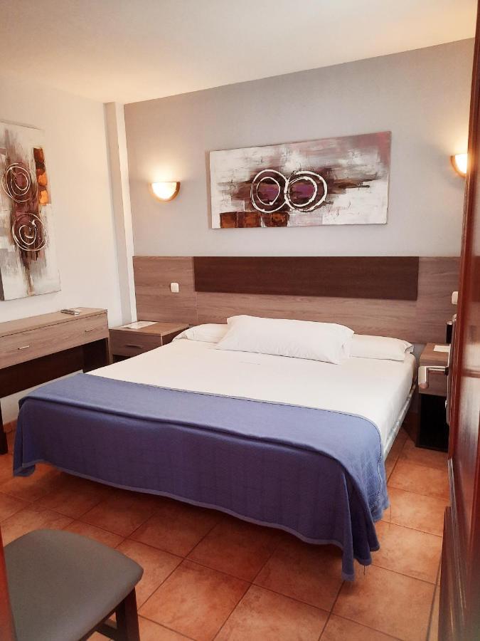 Hostal La Colonia 마르베야 외부 사진