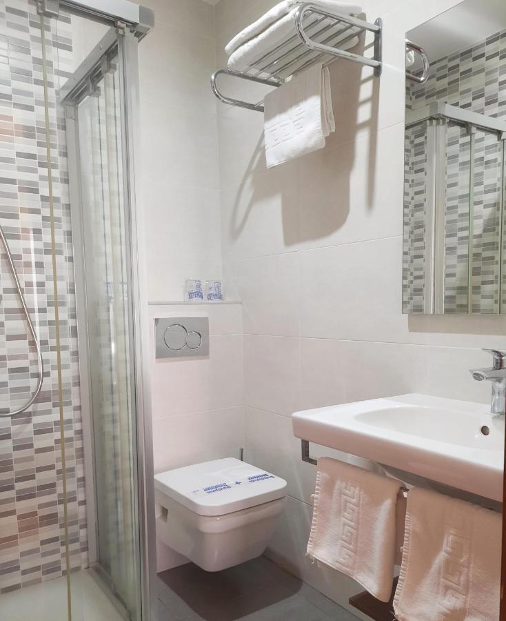 Hostal La Colonia 마르베야 외부 사진